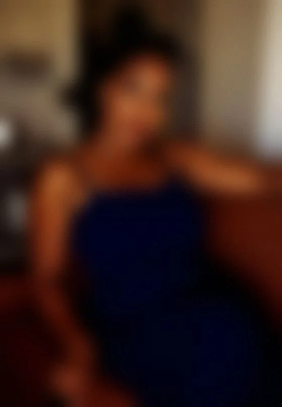 Nina, 42