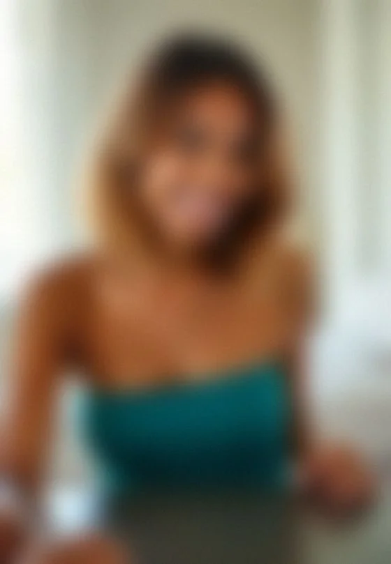 Nina, 37