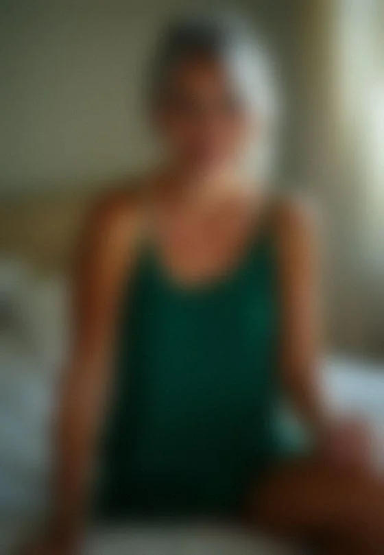 Marianne, 37